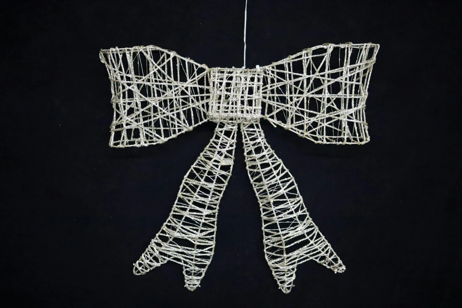 Tarrington House Schleife, Metall/PVC/Kupfer, 59 X 8.5 X 59 Cm, 160 LED, 3.6 W, Gold/ Warmweiß 6 Tarrington House Schleife, Metall/PVC/Kupfer, 59 X 8.5 X 59 Cm, 160 LED, 3.6 W, Gold/ Warmweiß – Bild 6