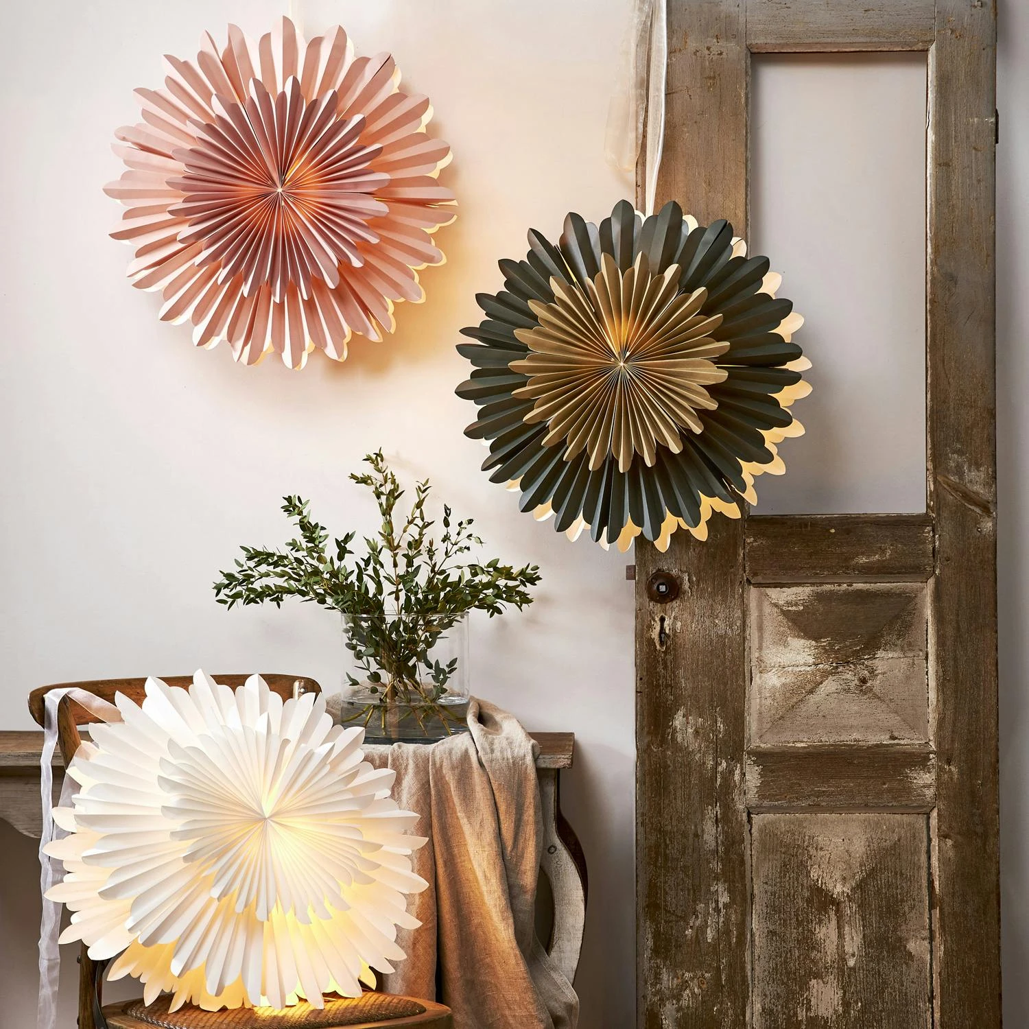 Papierstern Crystal Weihnachtsstern Faltstern D: 50cm 2-lagig Dekostern Grün 7 Papierstern Crystal Weihnachtsstern Faltstern D: 50cm 2-lagig Dekostern Grün – Bild 7