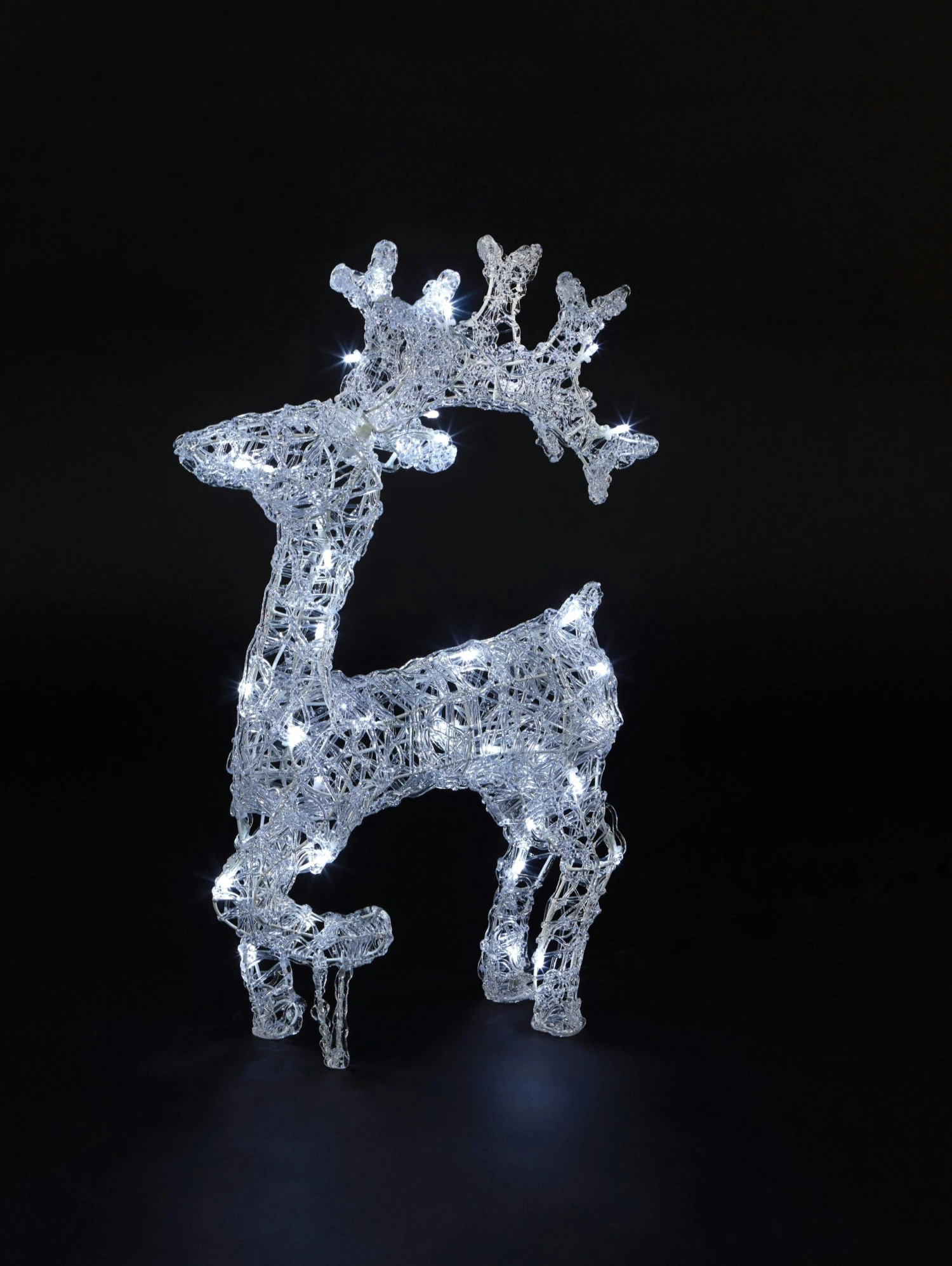 Tarrington House Schneeflockenkette, Eisen, Ø 40/30/15 Cm, 100 LED, 1.8 W, Warmweiß 2 Tarrington House Schneeflockenkette, Eisen, Ø 40/30/15 Cm, 100 LED, 1.8 W, Warmweiß – Bild 2