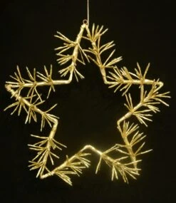 Tarrington House LED Pyramide, Metall/ PVC, 13 X 13 X 60 Cm, 16 LED, 0.96 W, Weiß -VIDAXL Store a2118400 9ff2 4e56 aa8e 29434093df37 2