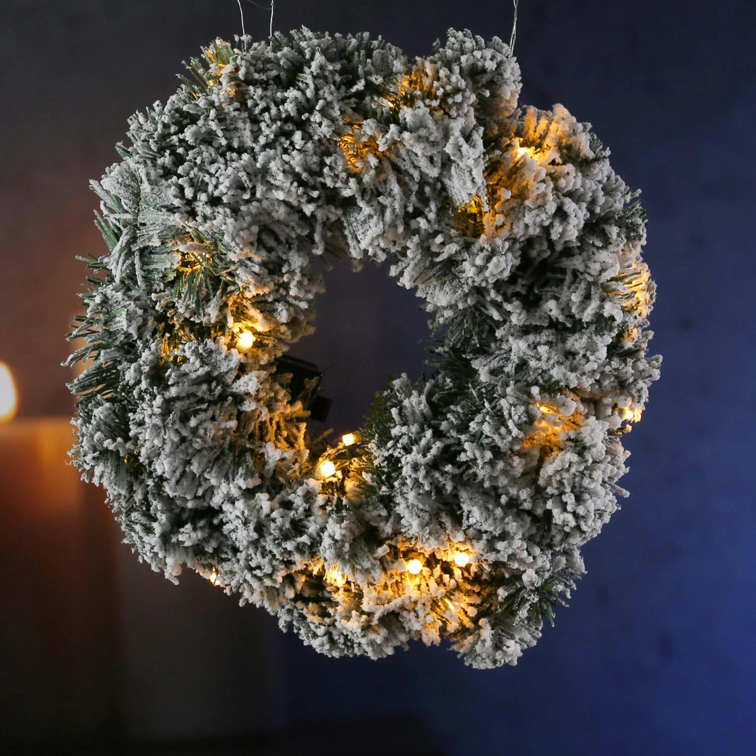 LED Tannenkranz Türkranz Advent Beschneit Beleuchtet 35cm Timer Batterie Grün 6 LED Tannenkranz Türkranz Advent Beschneit Beleuchtet 35cm Timer Batterie Grün – Bild 6