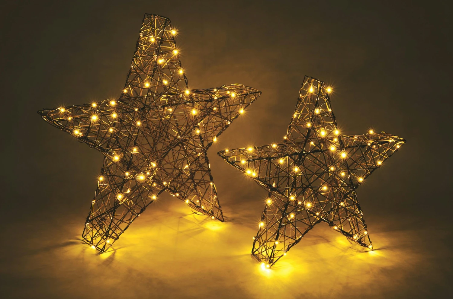 Tarrington House Rentier, Metall/ Polyrattan, 80 X 19 X 98 Cm, 140 LED, 3.6 W, Freistehend, Braun 4 Tarrington House Rentier, Metall/ Polyrattan, 80 X 19 X 98 Cm, 140 LED, 3.6 W, Freistehend, Braun – Bild 4